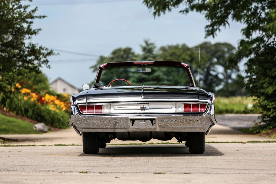  Chrysler 300L Convertible (AC2-P C45) 1965 года  (фото 9 из 30)
